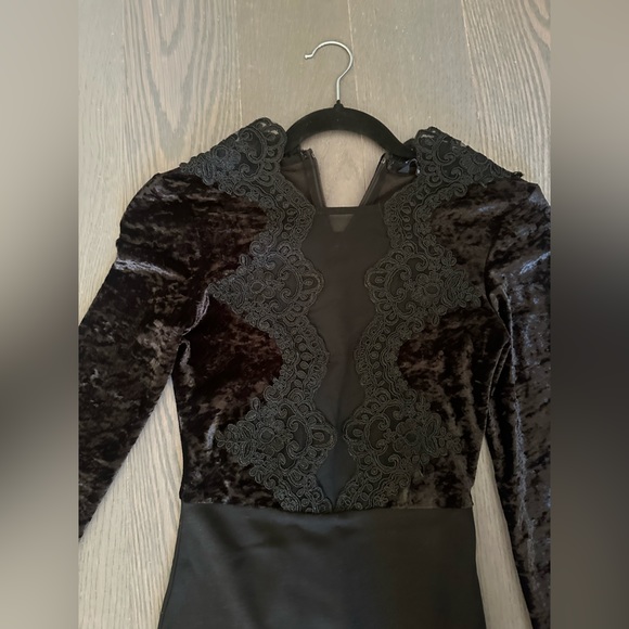 FCUK - Eddie Velvet Black Velvet Stunning Bodycon Dress - 2 - Picture 7 of 9